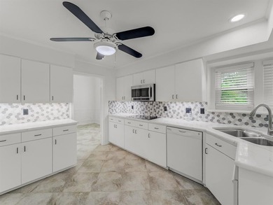 Charming ranch on corner lot in North Dallas with a versatile