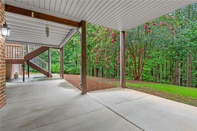 A spacious Lake Keowee interior home with included boat slip - photo 41