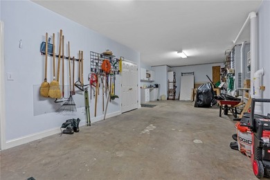 A spacious Lake Keowee interior home with included boat slip - photo 44