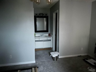 Looking for a smart buy in today's market? This is it. This - photo 4