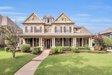 Experience resort-style living in the prestigious Castle Hills - photo 1