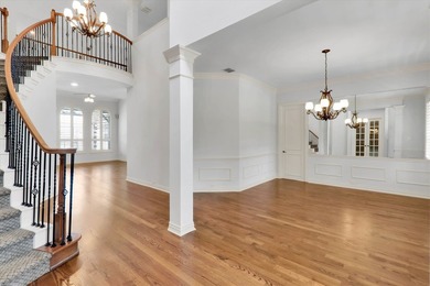Experience resort-style living in the prestigious Castle Hills - photo 5