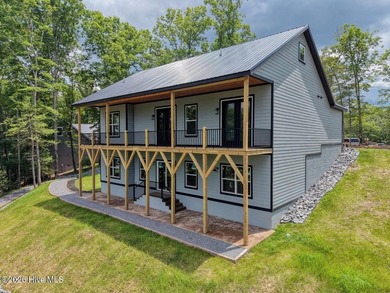 Welcome to mountain living at its finest in one of Murphy's most - photo 4