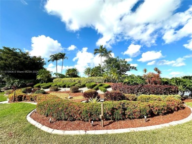 Lake Condo For Sale in Coconut Creek, Florida