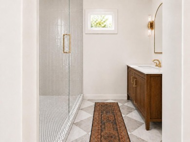 Don't miss this unique chance to own a beautifully positioned - photo 15