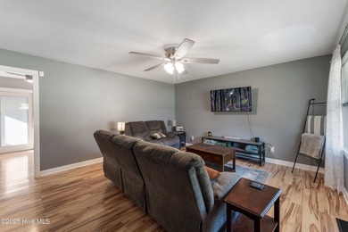 Welcome to 226 Church Rd, a beautifully maintained 2 bedroom, 1 - photo 3