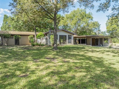 Lake Waco Home For Sale in Waco Texas