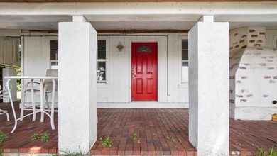 Incredible opportunity across from the Choctawhatchee Bay! This - photo 4