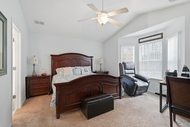 Beautifully FURNISHED, well maintained 3 bed 2 bath ranch with - photo 14