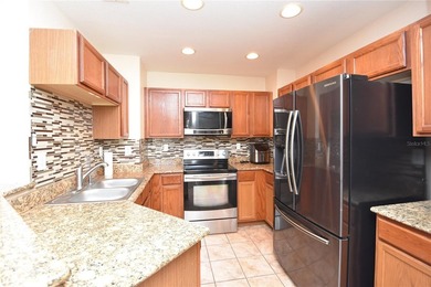 Beautiful 2 Bed 2 Ba completely lake front condo on the second - photo 17
