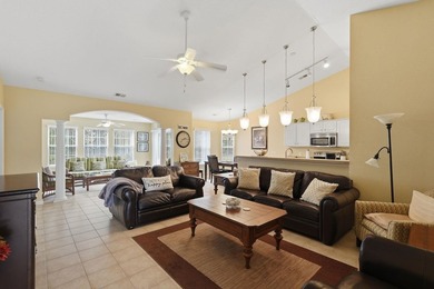 Beautifully FURNISHED, well maintained 3 bed 2 bath ranch with - photo 19
