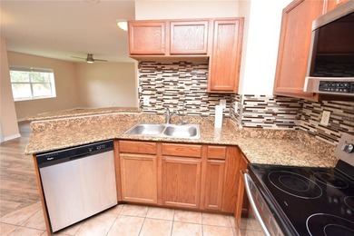 Beautiful 2 Bed 2 Ba completely lake front condo on the second - photo 19