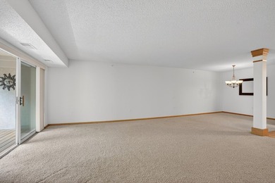 Welcome to maintenance free 55+ living in this spacious - photo 9