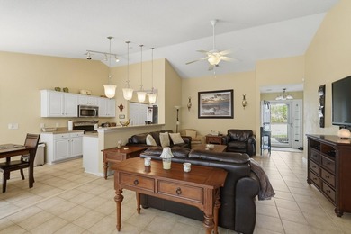 Beautifully FURNISHED, well maintained 3 bed 2 bath ranch with - photo 20