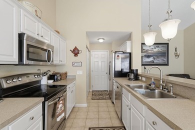 Beautifully FURNISHED, well maintained 3 bed 2 bath ranch with - photo 24