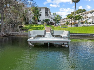 Lake Condo For Sale in Maitland, Florida