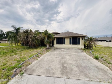 Opportunity awaits with this spacious 5-bedroom, 2-bath home - photo 1