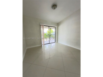 Beautiful and fully upgraded 2-bedroom, 2-bath unit located in - photo 24