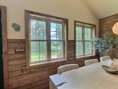 Fantastic log-sided year-round cottage tucked away on 24 private - photo 28