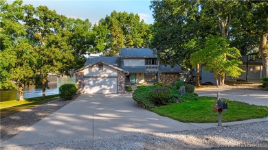 Lake Home For Sale in Camdenton, Missouri