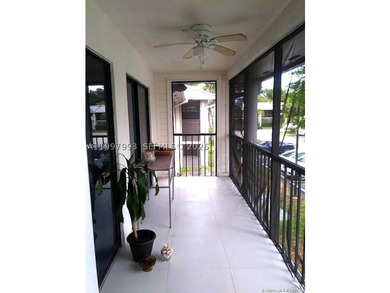 Beautiful and fully upgraded 2-bedroom, 2-bath unit located in - photo 32