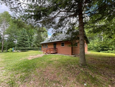 Fantastic log-sided year-round cottage tucked away on 24 private - photo 34