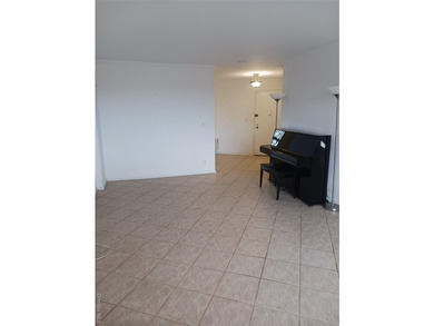 OVERSIZED STUDIO UNIT WITH SEPARATE SLEEPING ALCOVE BALCONY UNIT - photo 12