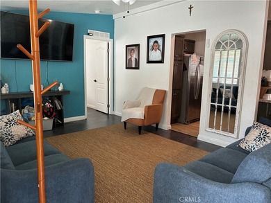 Gorgeous 4 Bedrooms, 2 Baths built in 2018, great open floor - photo 16