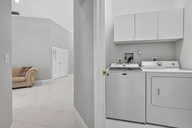Welcome to this beautifully maintained three-bedroom, two-bath - photo 18