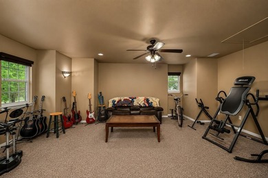 Welcome home to 100 Manders Court in beautiful Runaway Bay, just - photo 21