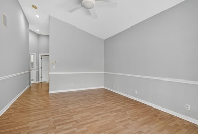 Welcome to this beautifully maintained three-bedroom, two-bath - photo 24