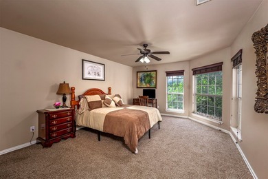 Welcome home to 100 Manders Court in beautiful Runaway Bay, just - photo 25