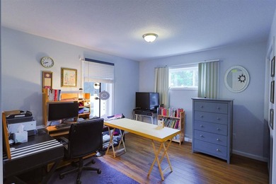 Prime Boyne city location, just blocks from town. This three - photo 6