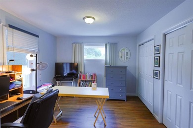 Prime Boyne city location, just blocks from town. This three - photo 7