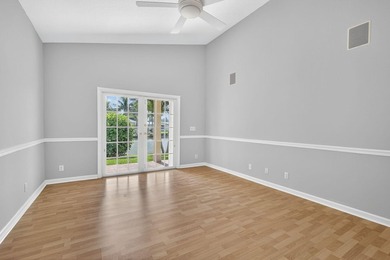 Welcome to this beautifully maintained three-bedroom, two-bath - photo 27