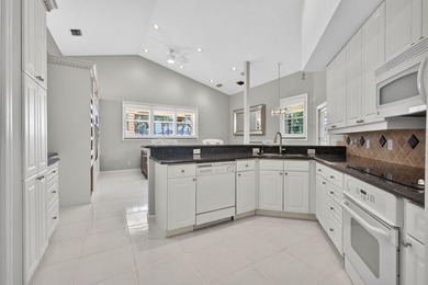 Welcome to this beautifully maintained three-bedroom, two-bath - photo 29