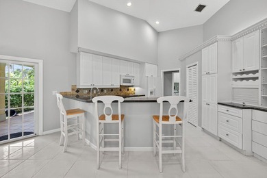 Welcome to this beautifully maintained three-bedroom, two-bath - photo 33
