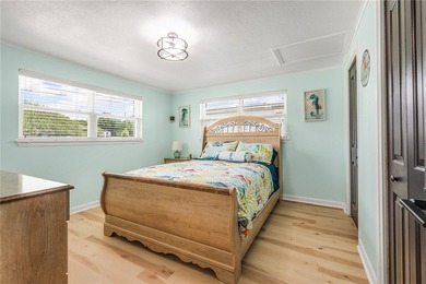A truly exquisite coastal property offering an unparalleled - photo 15