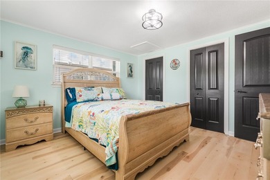 A truly exquisite coastal property offering an unparalleled - photo 16