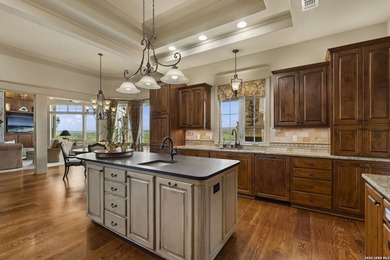 House has 6 bedrooms. This includes an attached guest casita - photo 20