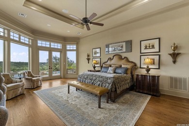 House has 6 bedrooms. This includes an attached guest casita - photo 28