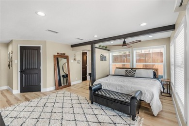 A truly exquisite coastal property offering an unparalleled - photo 29
