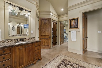 House has 6 bedrooms. This includes an attached guest casita - photo 31