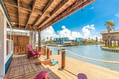 A truly exquisite coastal property offering an unparalleled - photo 32