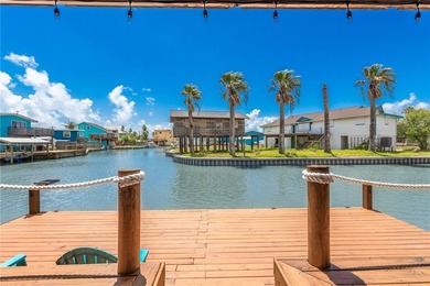 A truly exquisite coastal property offering an unparalleled - photo 33