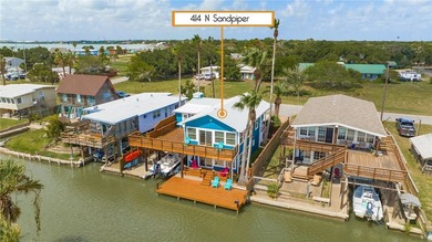 A truly exquisite coastal property offering an unparalleled - photo 38