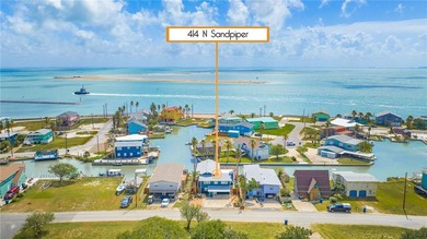 A truly exquisite coastal property offering an unparalleled - photo 39