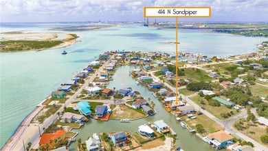 A truly exquisite coastal property offering an unparalleled - photo 40