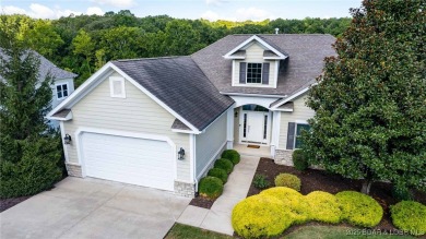 Lake Townhome/Townhouse For Sale in Four Seasons, Missouri