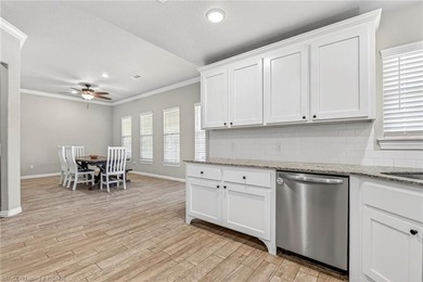Check out the comfort and convenience in this spacious 4-bedroom - photo 15